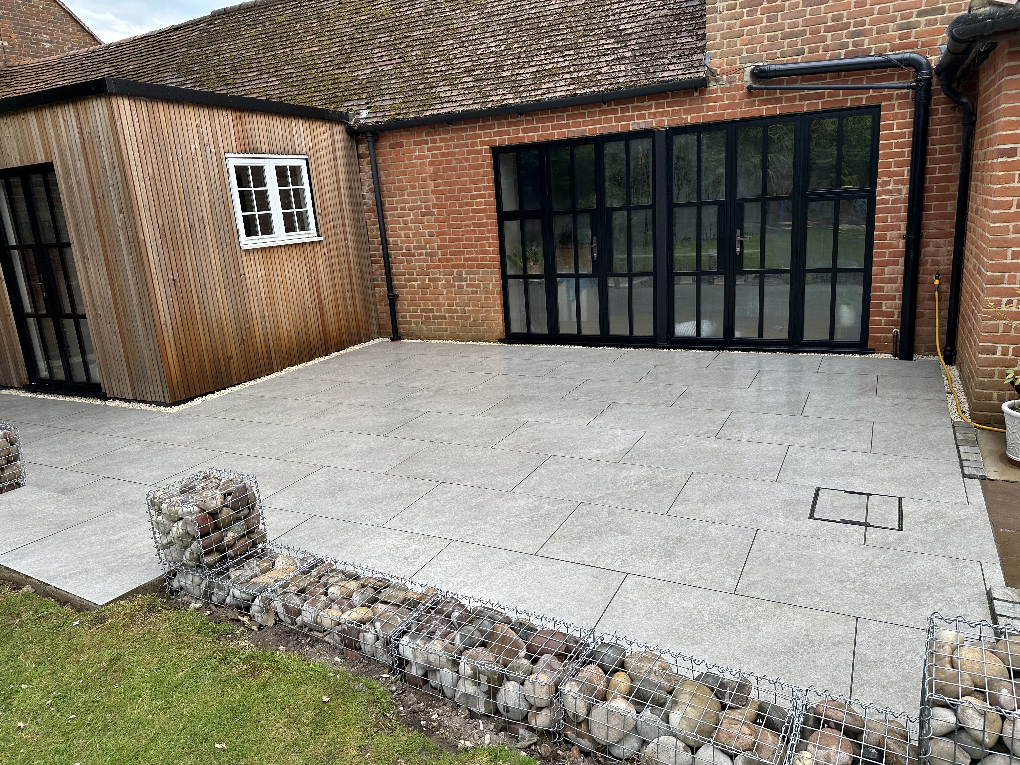 Porcelain patio built by EliteStead